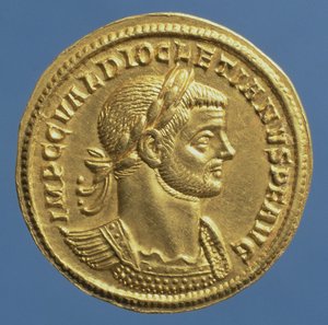 Aureus (forside) af Diocletian (AD 284-AD 305) curassed, iført en laurbærkrans. (guld)